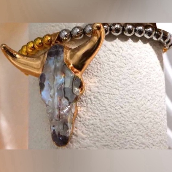 “Crystal Bull” Horned Gothic Skull Cow Heifer Longhorn Western Country Bracelet - Picture 6 of 9